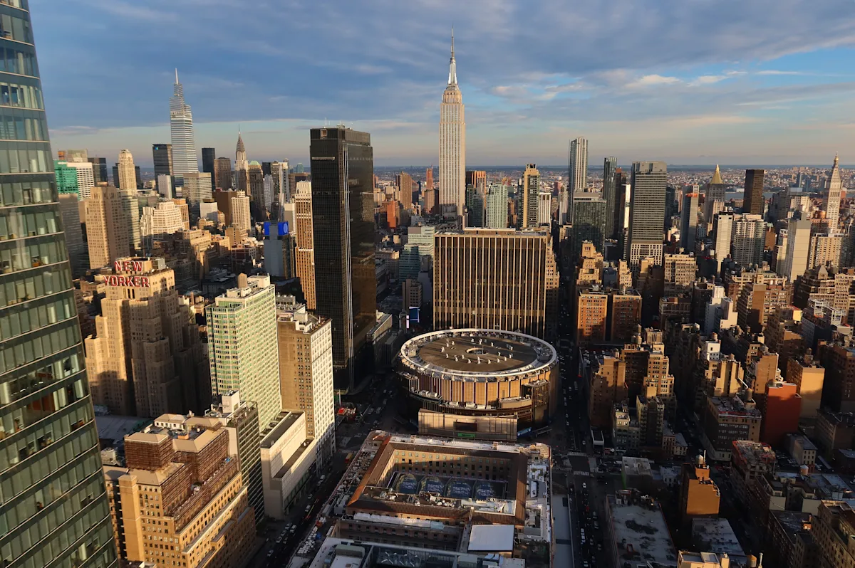 Miami Heat Upset Knicks in Game 1 of NBA Playoff Rivalry Renewal.