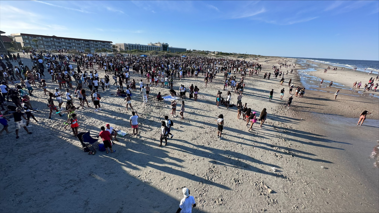 Featured image for Tybee Island's Orange Crush event boosts local businesses with record sales.