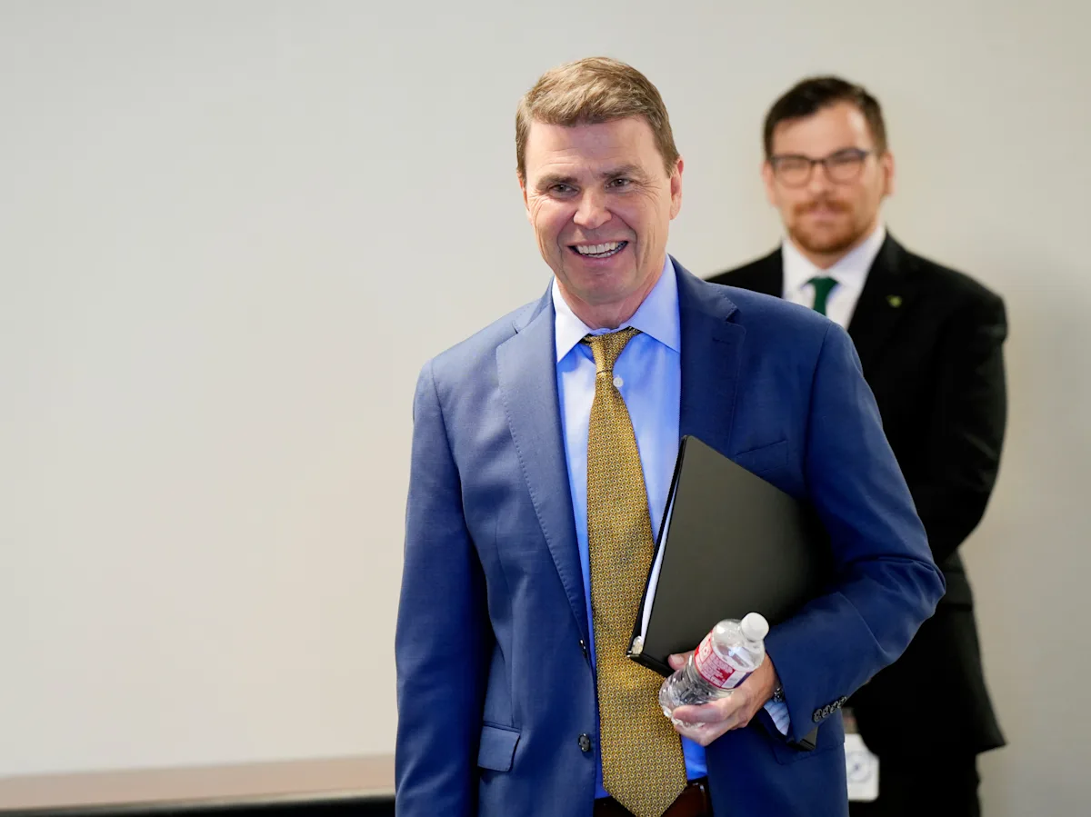 Featured image for Oklahoma's New Superintendent Drops Bible-Teaching Mandate in Schools