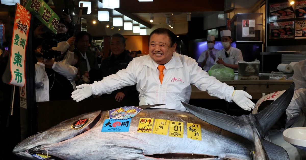 Featured image for Record $3.2 Million Bluefin Tuna Sold at Tokyo Auction