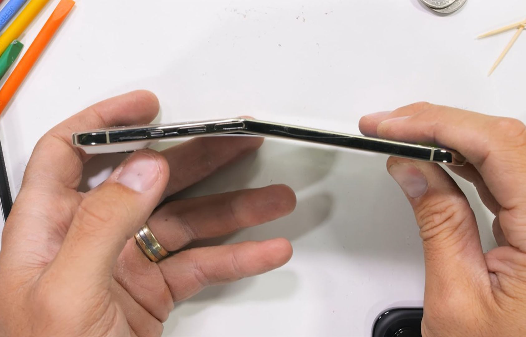 Featured image for iPhone Air's Durability and Design Sparks Mixed Reactions