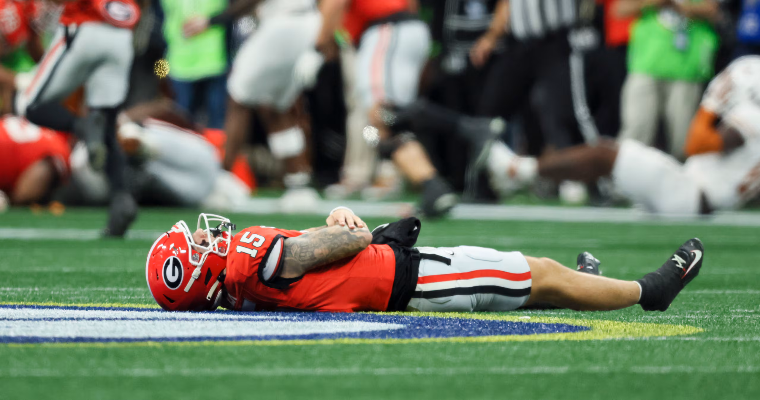 Featured image for Georgia's QB Shake-Up: Gunner Stockton Steps In After Beck's Injury in SEC Final