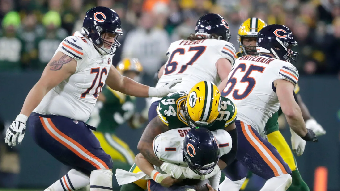 Featured image for Jets and Justin Fields Face Challenges in Early Training Camp