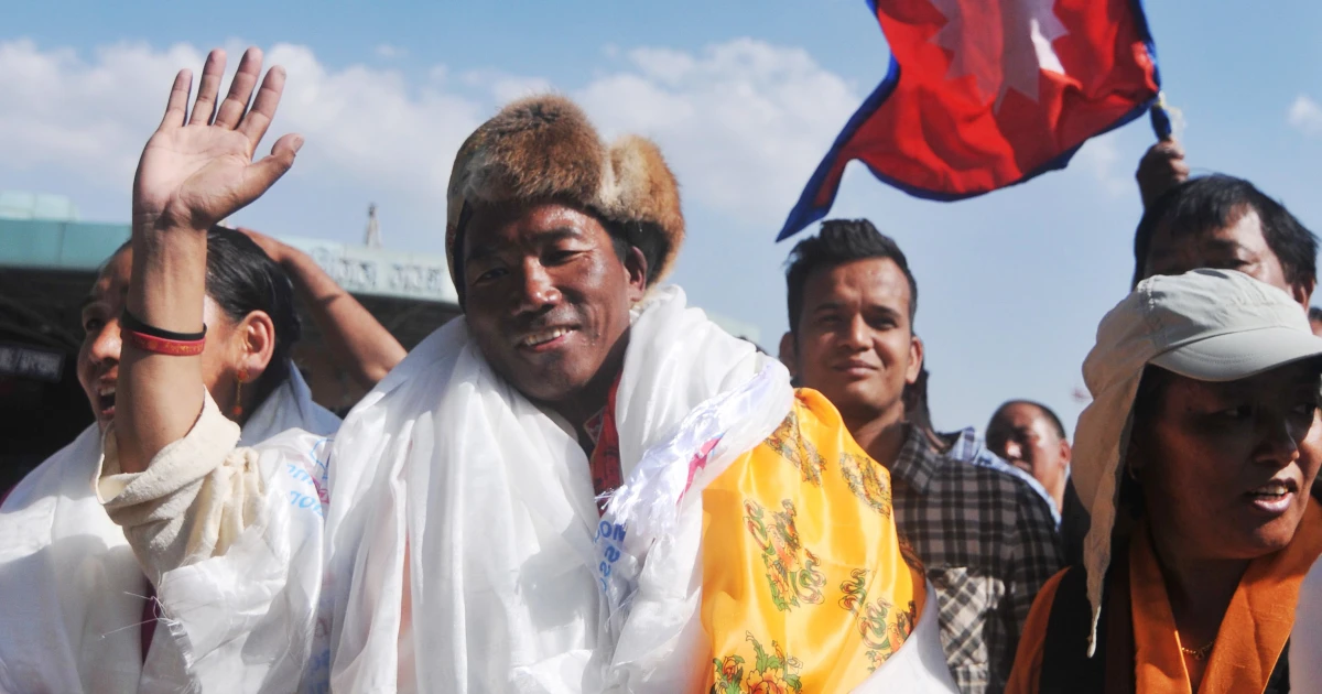 Featured image for Nepali Sherpa sets new record with 27th ascent of Mount Everest.