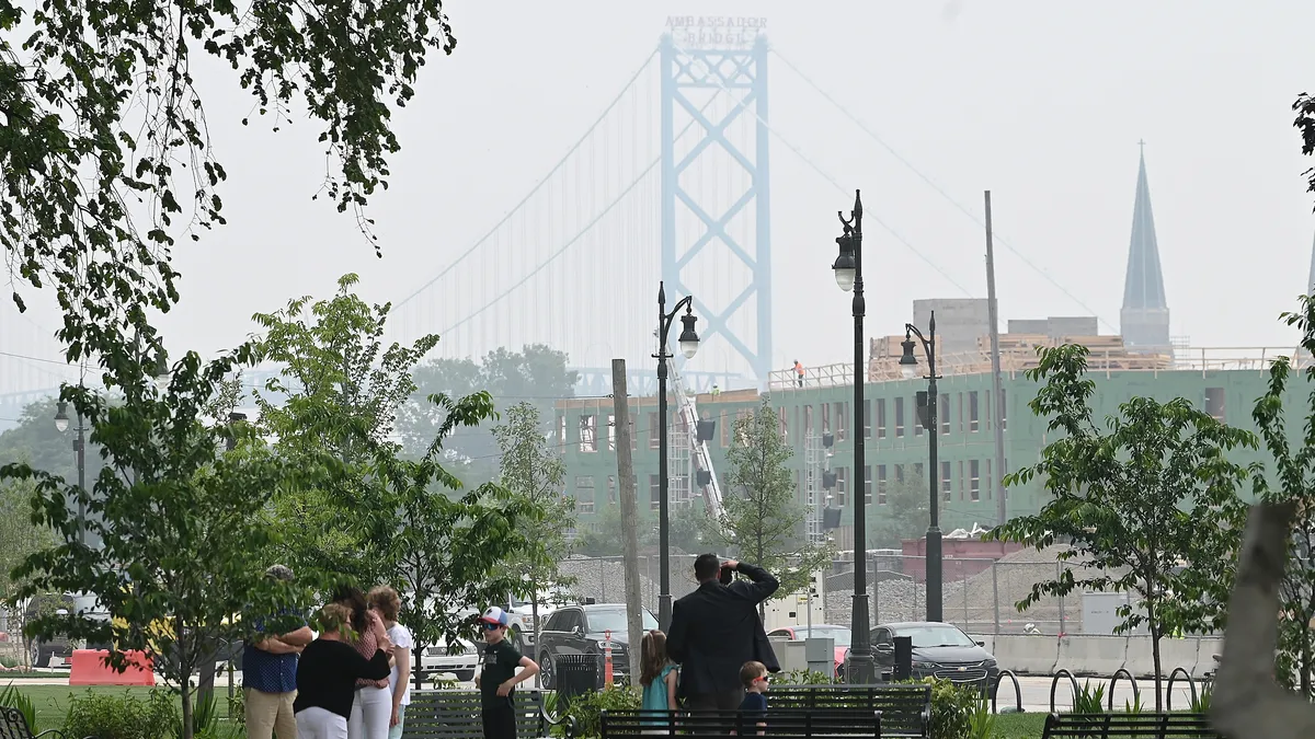 Featured image for Canadian Wildfire Smoke Blankets Midwest, Worsening Air Quality and Triggering Health Concerns