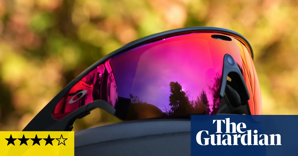 Featured image for Oakley Meta Vanguard Smart Glasses: A Fusion of Style, Fitness, and AI Technology