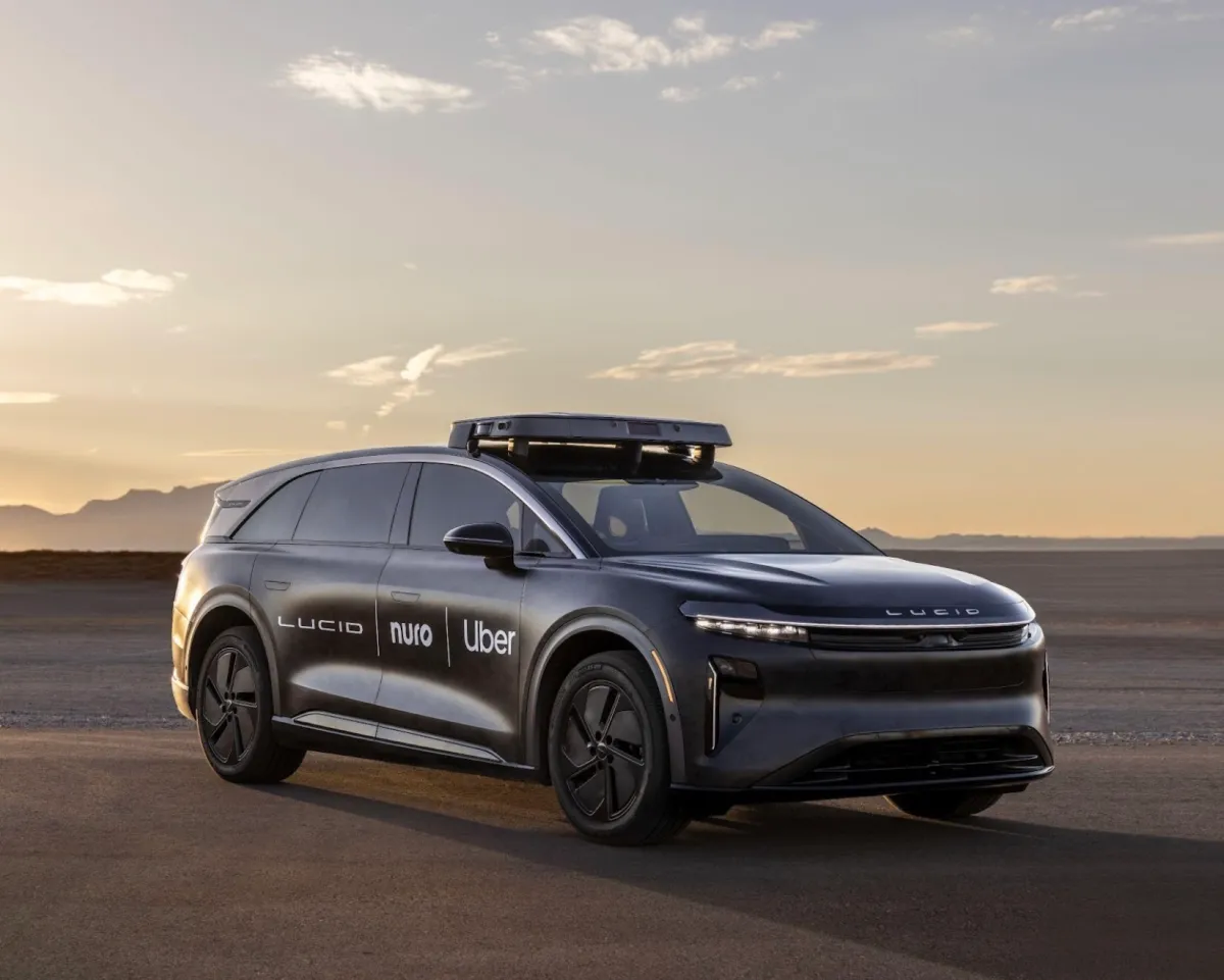 Featured image for Uber invests in Lucid and Nuro to develop a premium autonomous robotaxi fleet