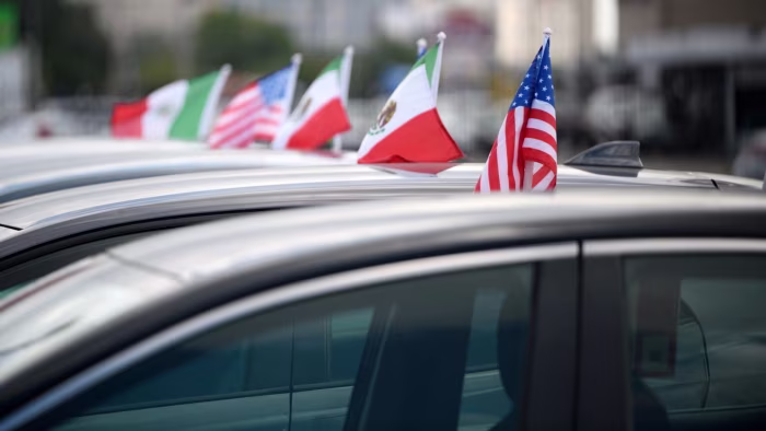 Featured image for US Auto Lenders' Failures Signal Rising Risks for Borrowers