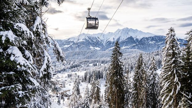 Featured image for Swiss Ski Resorts Innovate Amid Declining Snowfall