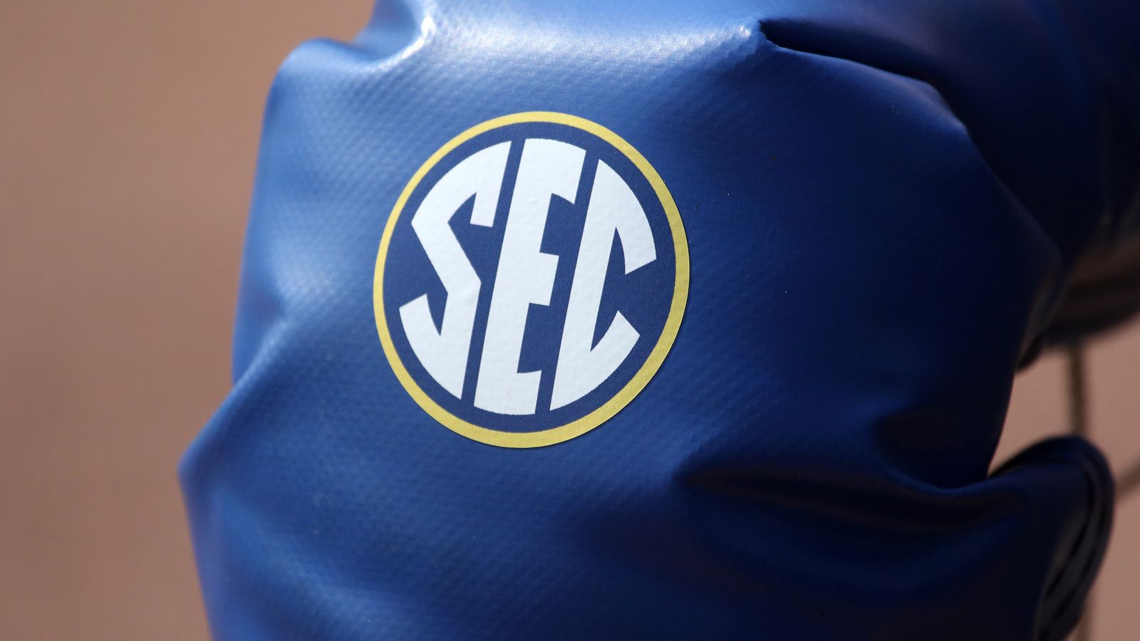 Featured image for SEC Baseball Awards 2023: Van Horn, Crews, and Gators Lead the Pack.