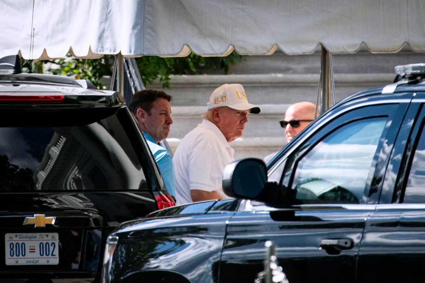 Featured image for Trump to Make Live Oval Office Announcement Amid Health Rumors