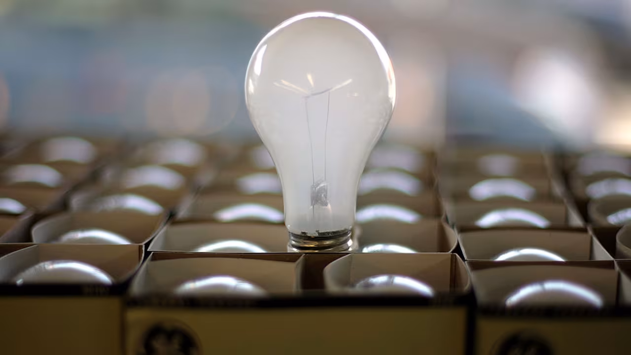 Featured image for "Controversial U.S. Ban on Incandescent Light Bulbs Sparks Outrage and Implementation"