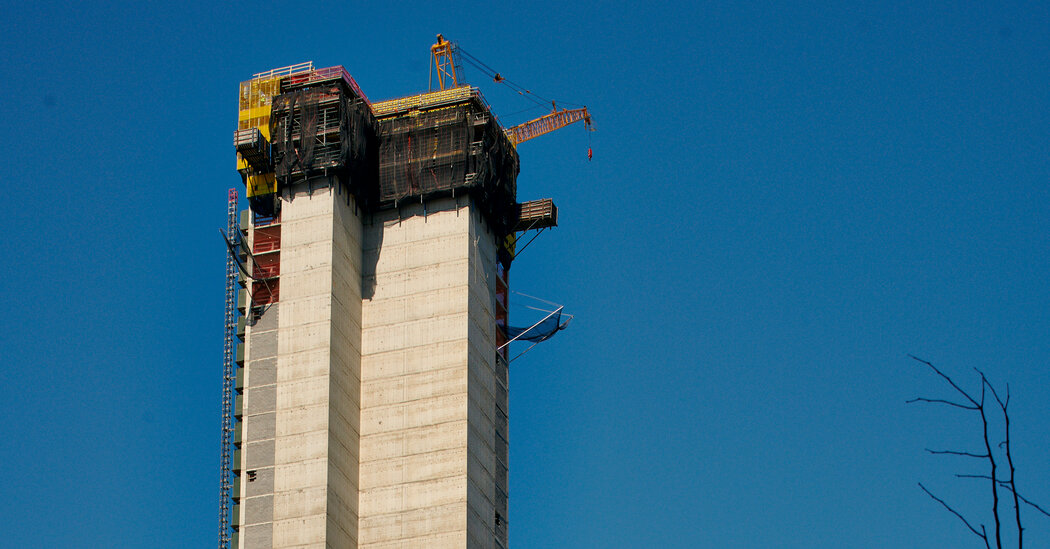 Featured image for Morgan Stanley warns of potential 40% drop in commercial real estate prices.