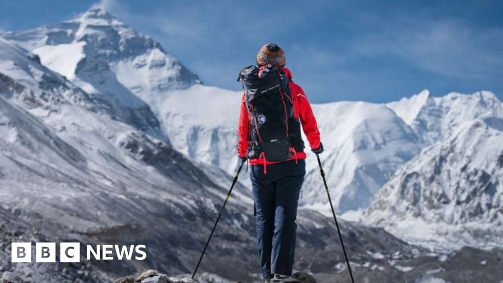 Featured image for Deadly Snowstorm Strikes Everest Amid Record Snowfall and Rescue Efforts