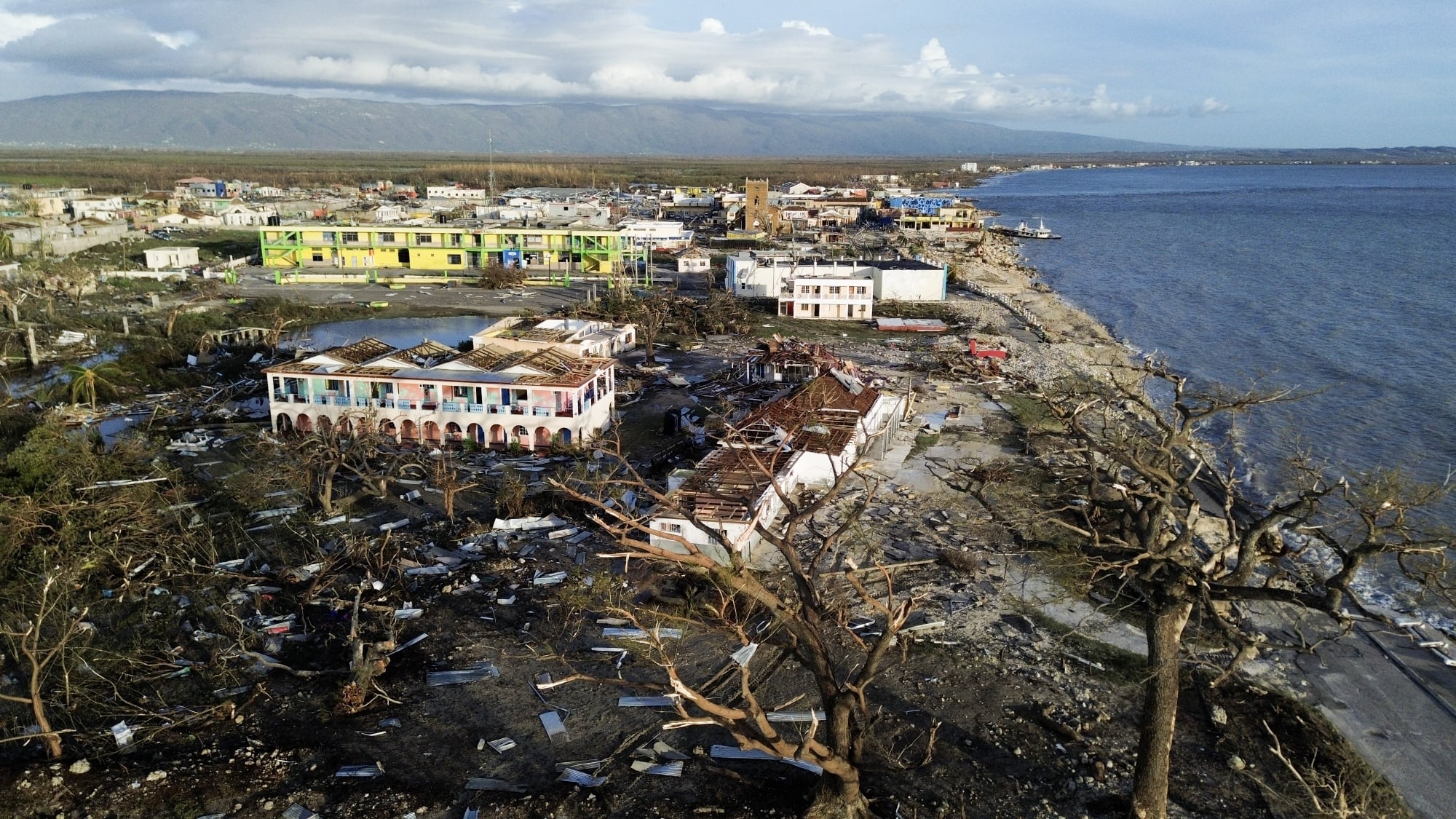 Featured image for Hurricane Melissa Devastates Jamaica, Causes Over 50 Deaths and Massive Damage