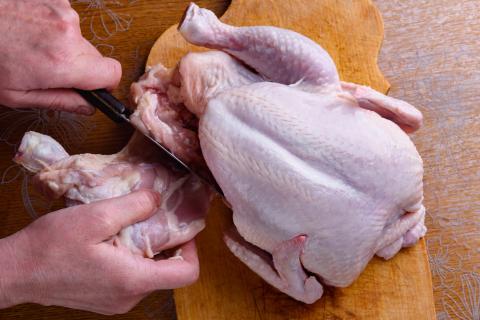 Featured image for Contaminated Meat Responsible for Nearly 20% of UTIs, Study Finds