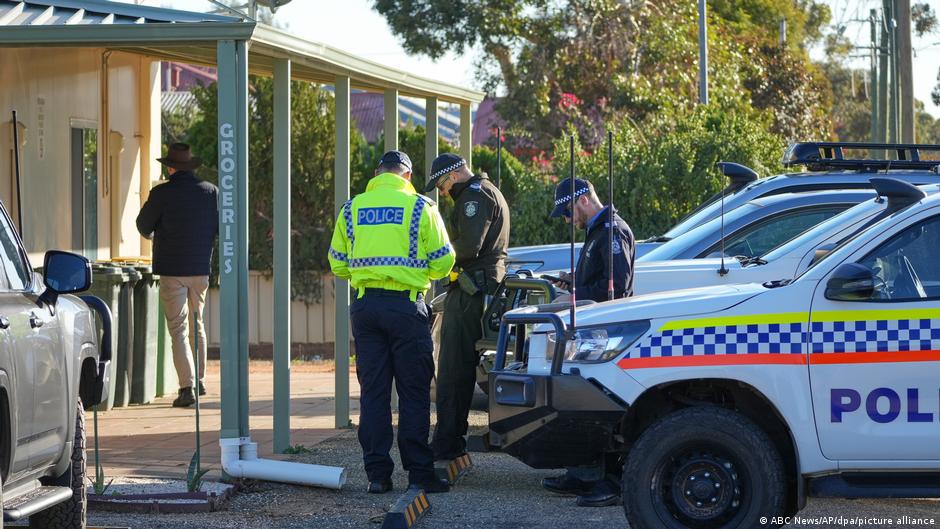 Featured image for German Backpacker Rescued After 12 Days Lost in Australian Outback