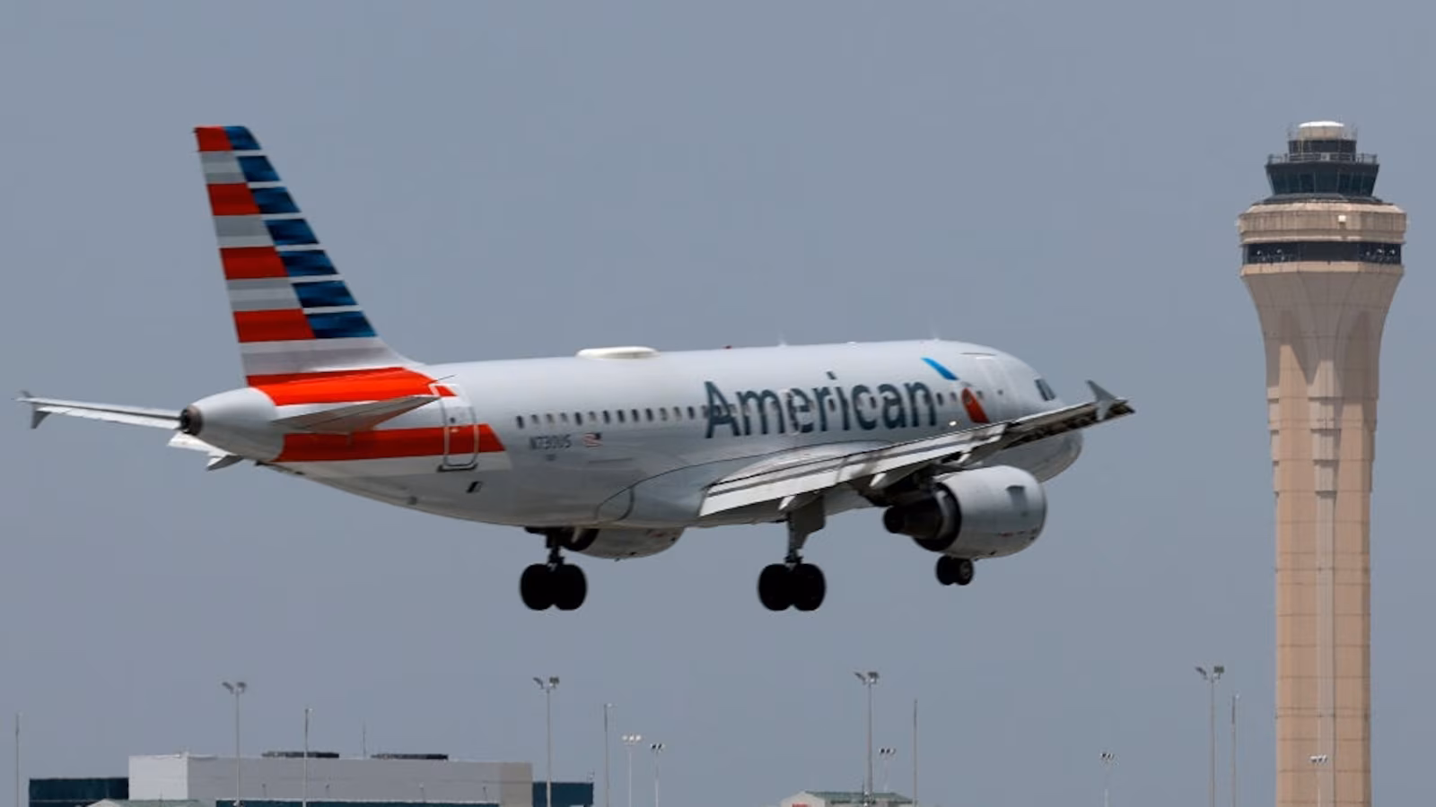 Featured image for Stowaway Found Dead in American Airlines Landing Gear at Charlotte Airport