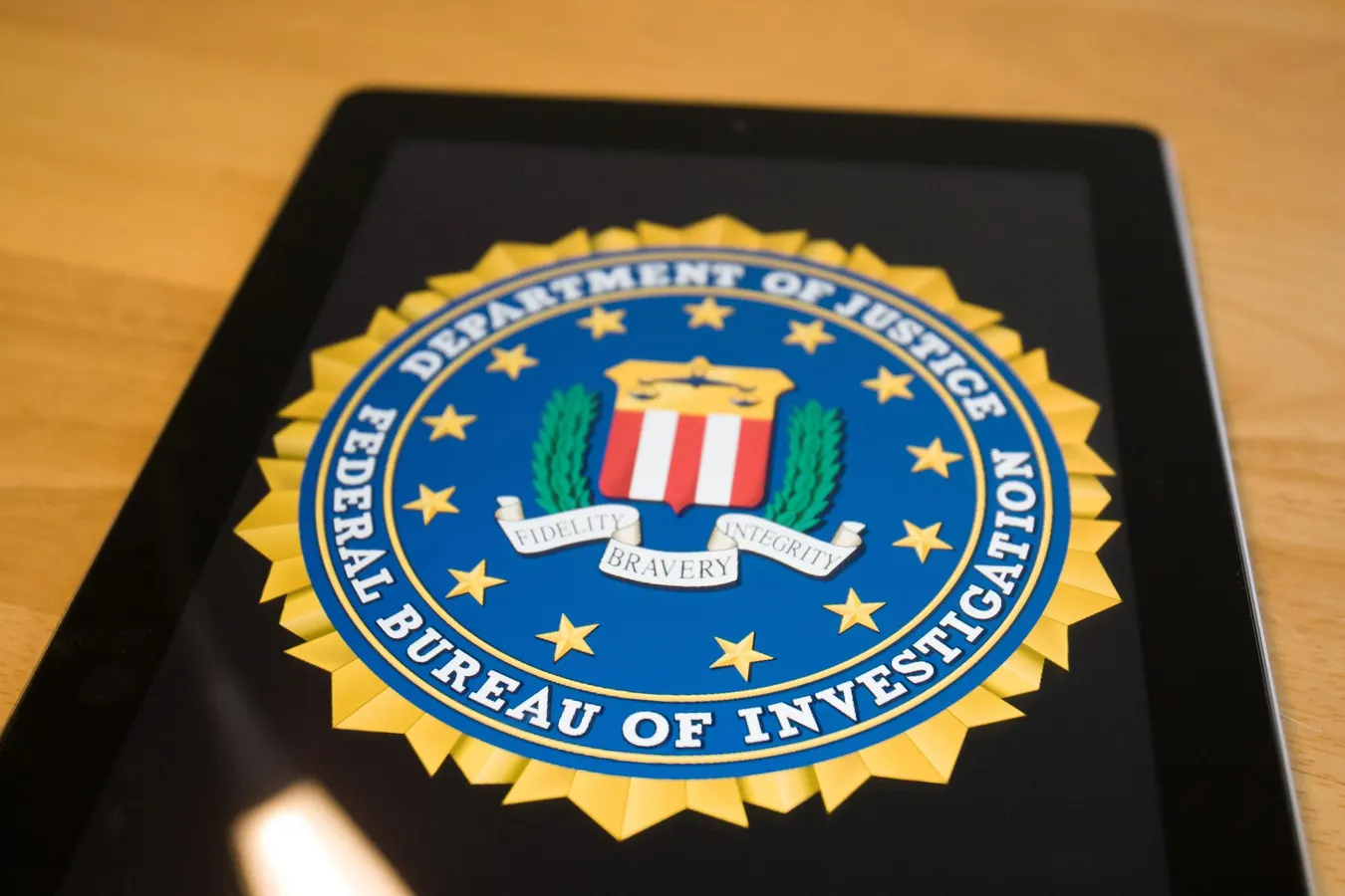 Featured image for FBI Urges 10 Million Android Users to Disconnect Devices Immediately