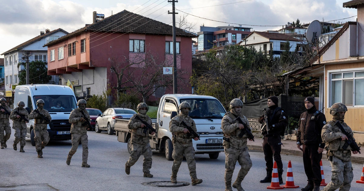 Featured image for Turkey intensifies crackdown after clashes with ISIS, killing 3 police officers
