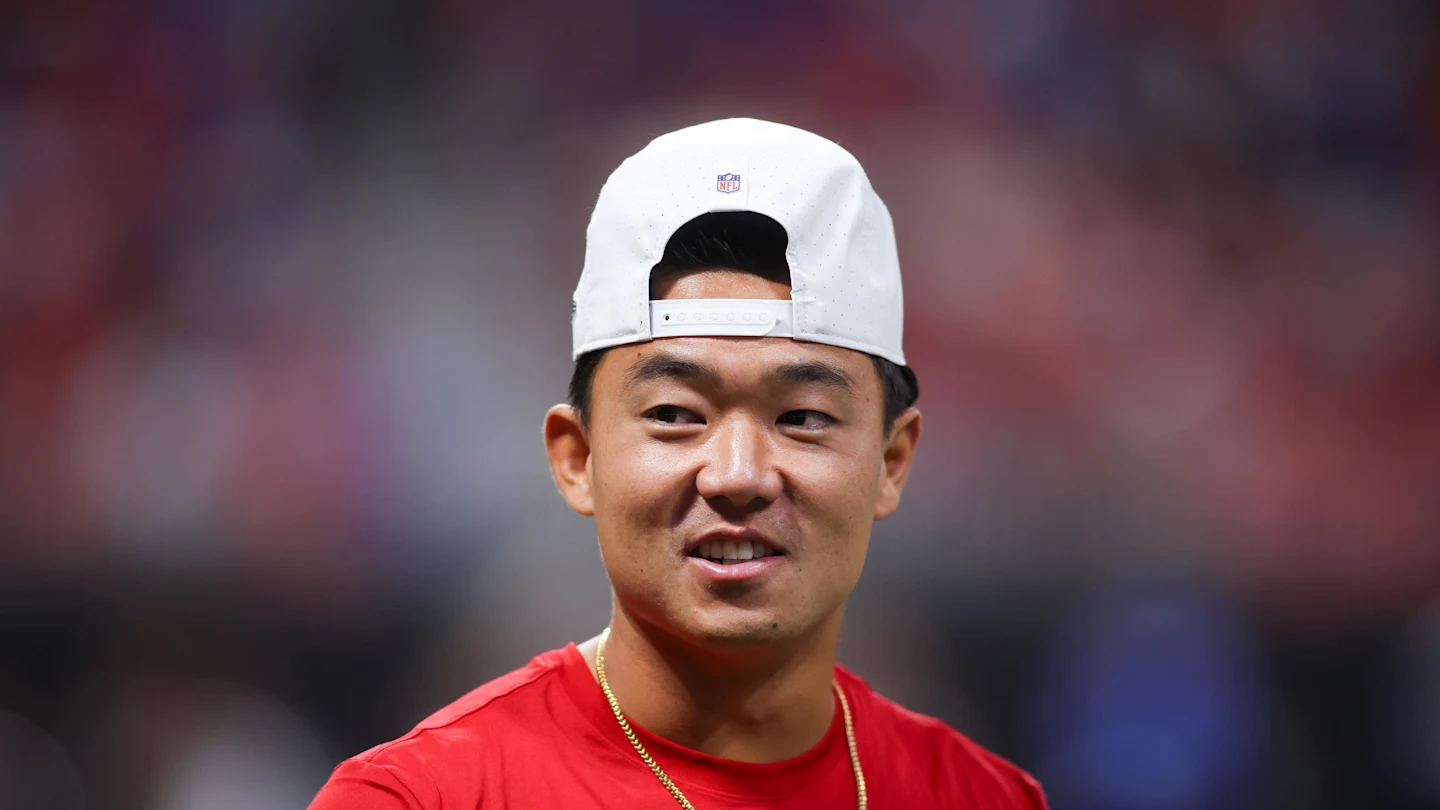 Featured image for Falcons Release Kicker Younghoe Koo, Keep Parker Romo as Starter