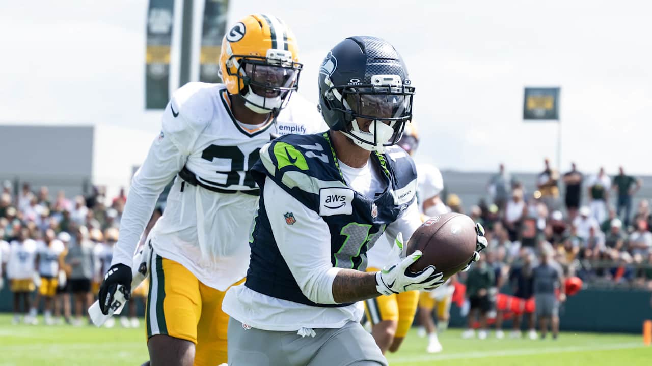 Featured image for Seahawks and Packers Practice Marred by Fights and Tempers