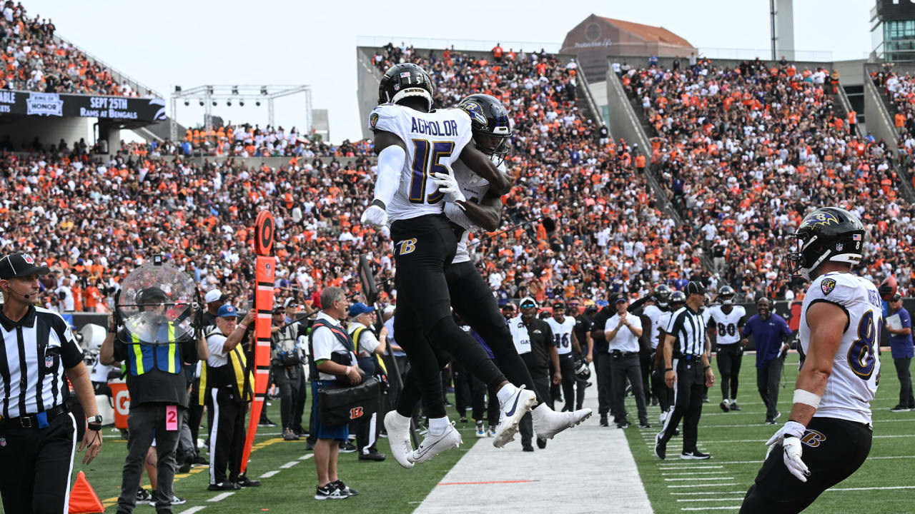 Featured image for Lamar Jackson's Stunning Touchdown Passes and Kenneth Walker III's Electric Juke Move Ignite Ravens' Victory