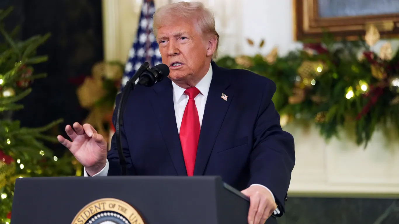 Featured image for Trump awards troops $1,776 holiday bonus