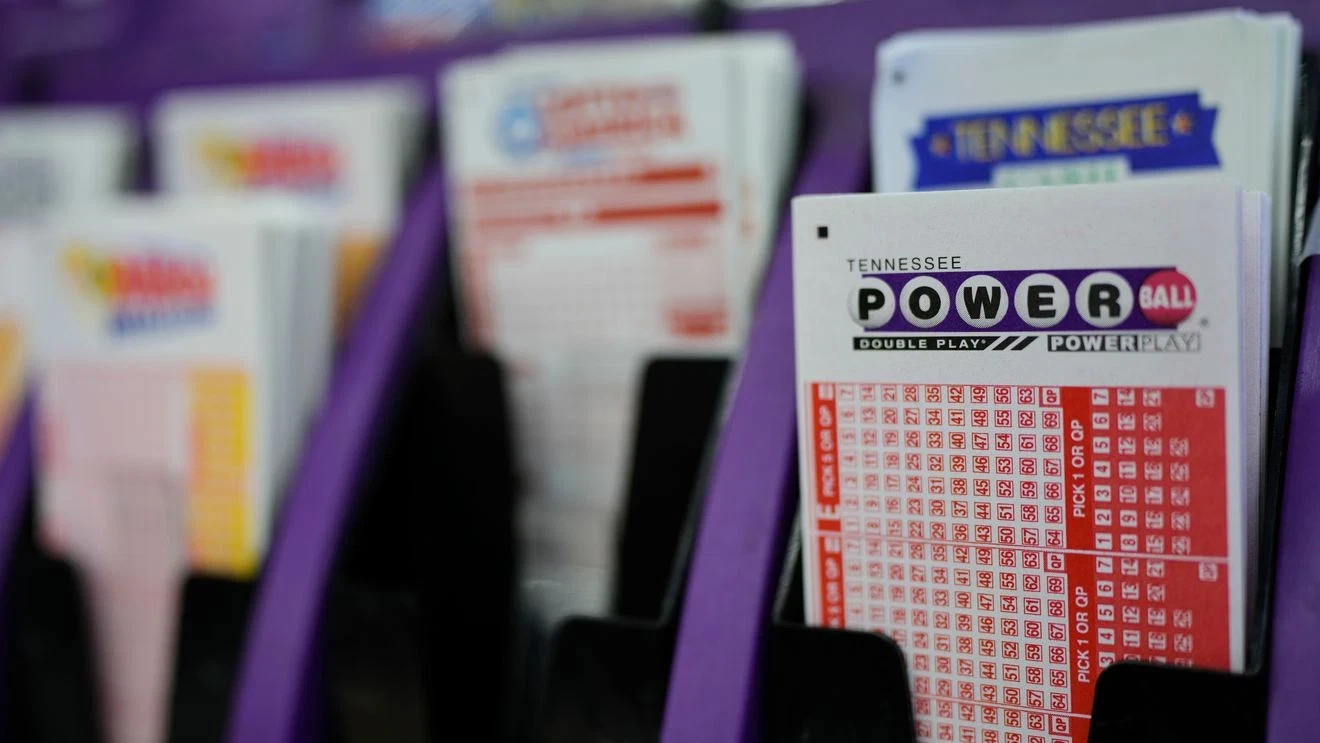 Featured image for Multiple $50,000 Powerball Tickets Sold Across the U.S.