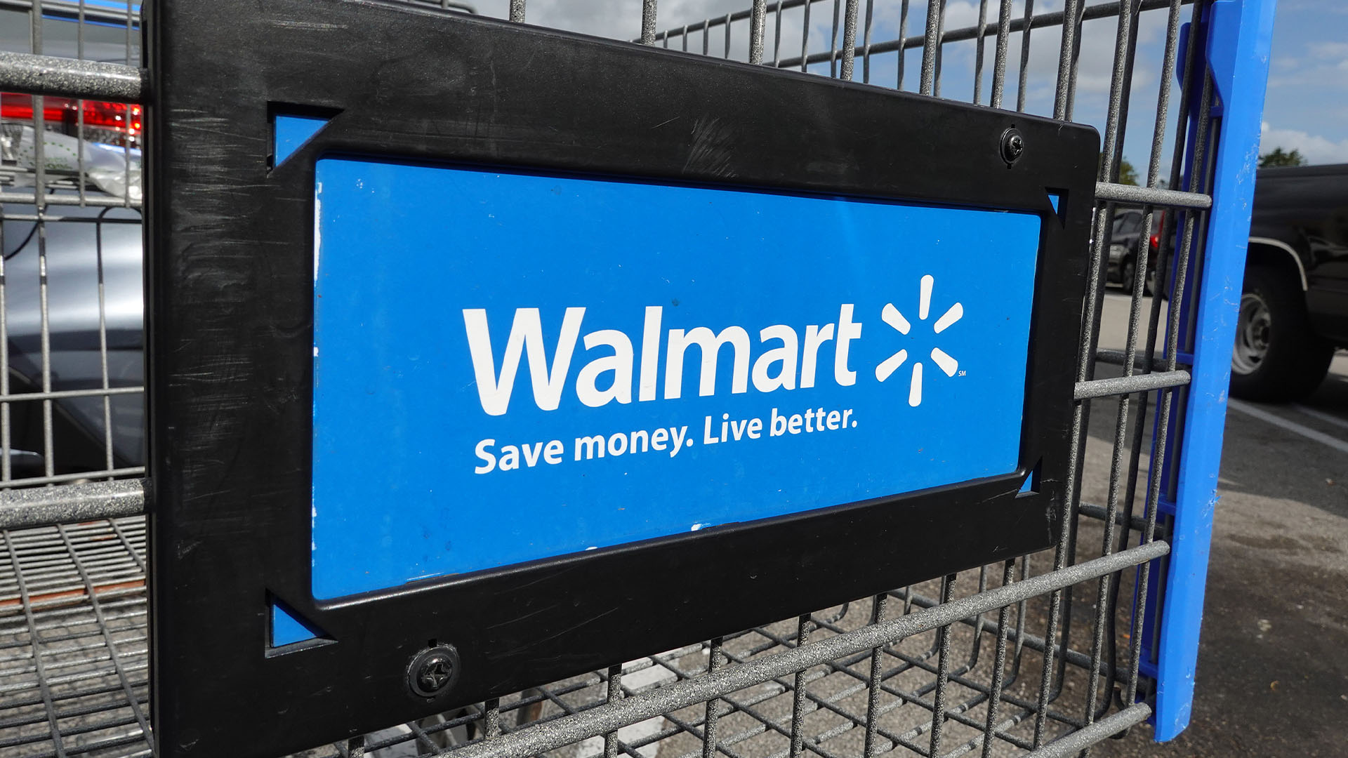 Featured image for Walmart shoppers score huge discounts on popular items at checkout.