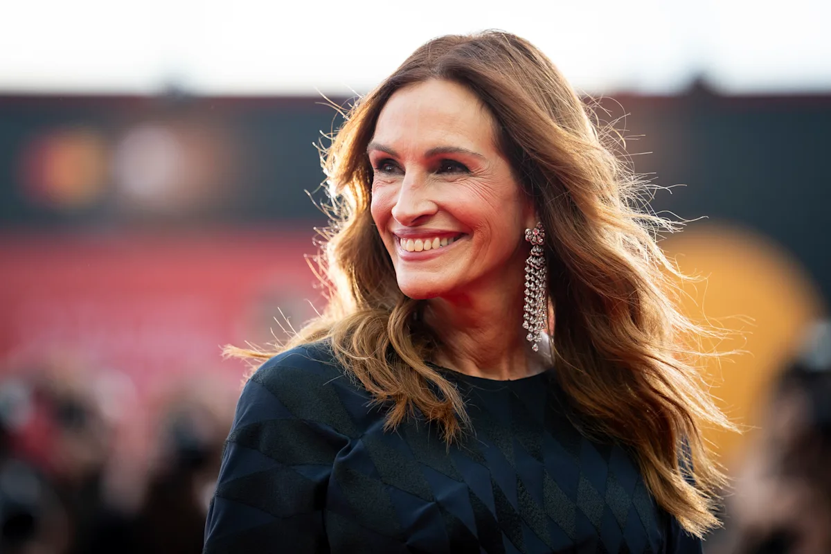 Featured image for Julia Roberts Sparks Debate with New #MeToo Film at Venice
