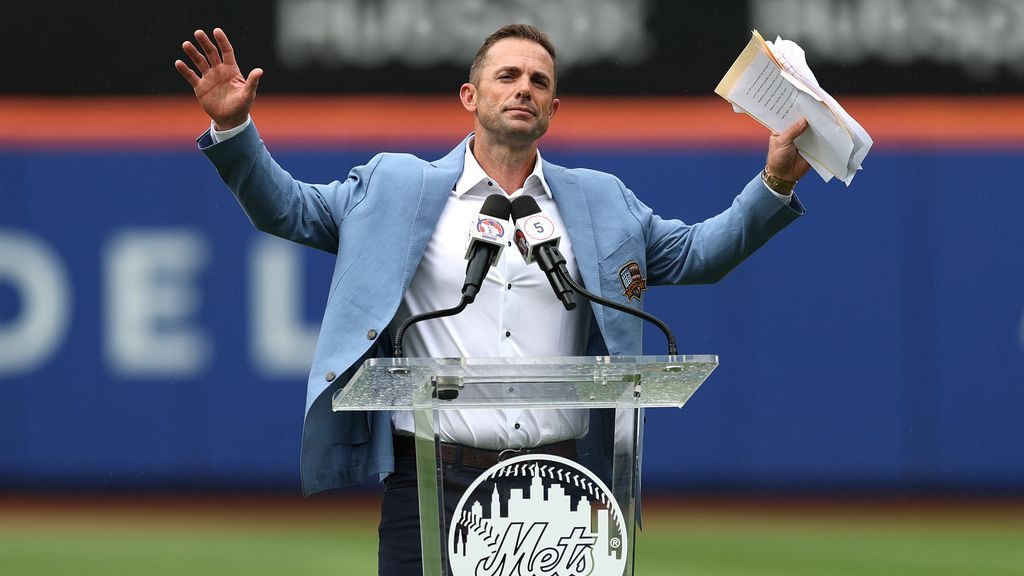 Featured image for Reds Triumph Over Mets Amid Wright’s Number Retirement