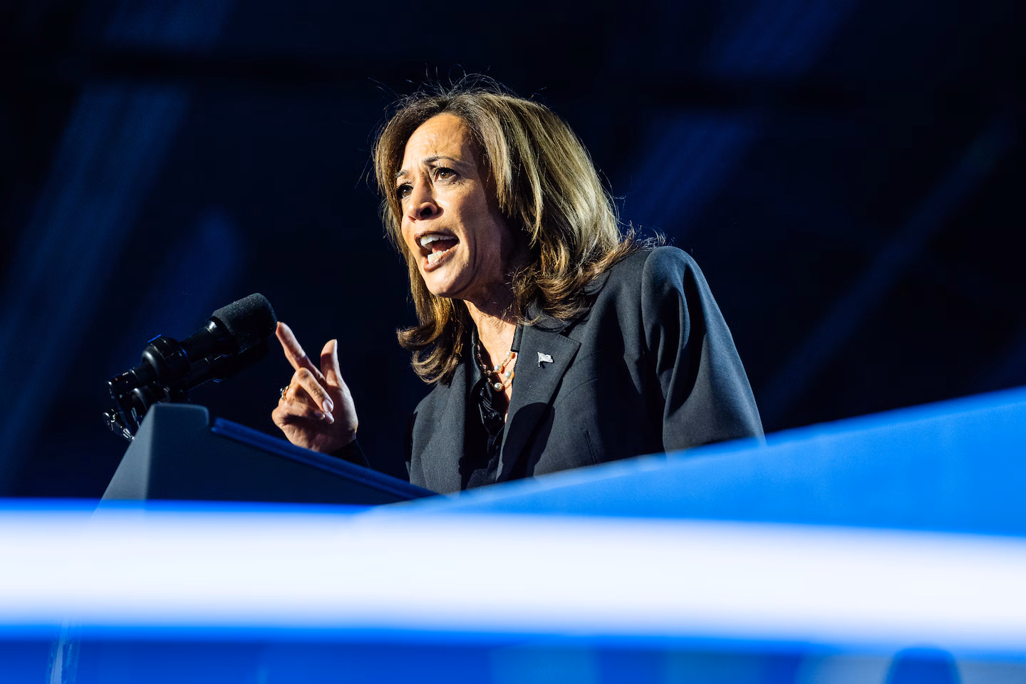 Featured image for Kamala Harris's New Book Sparks Political Reactions and Controversy