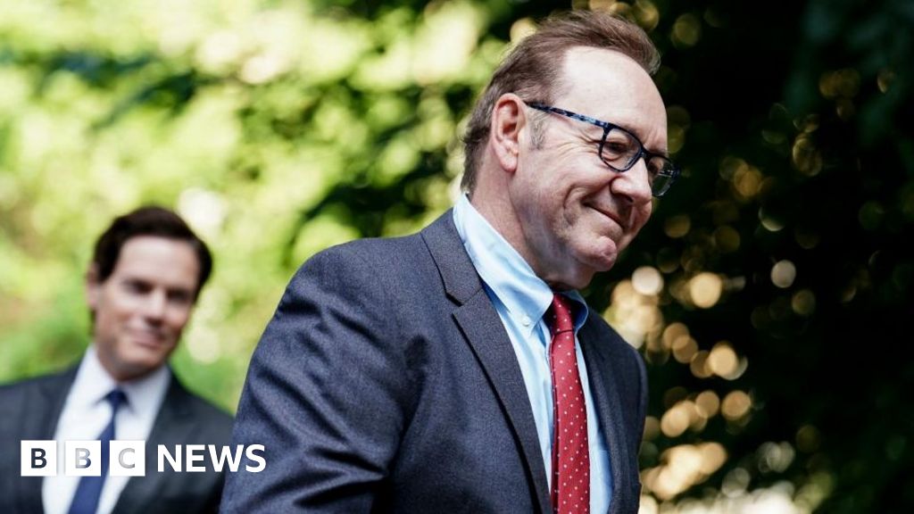 Featured image for Kevin Spacey Trial: Accuser Describes Actor as a 'Predator'