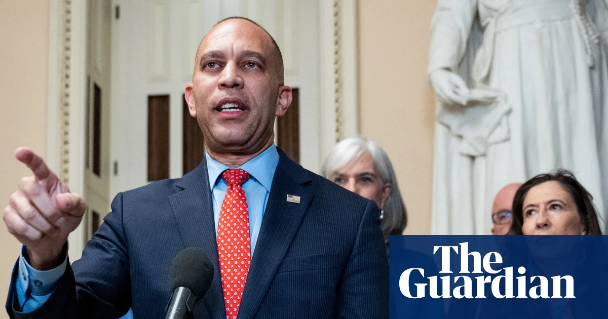 Featured image for House and Senate struggle to end government shutdown amid political disagreements