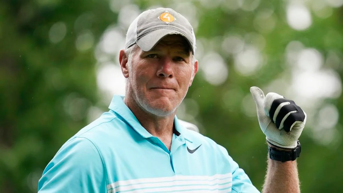 Brett Favre withdraws defamation lawsuit against Pat McAfee