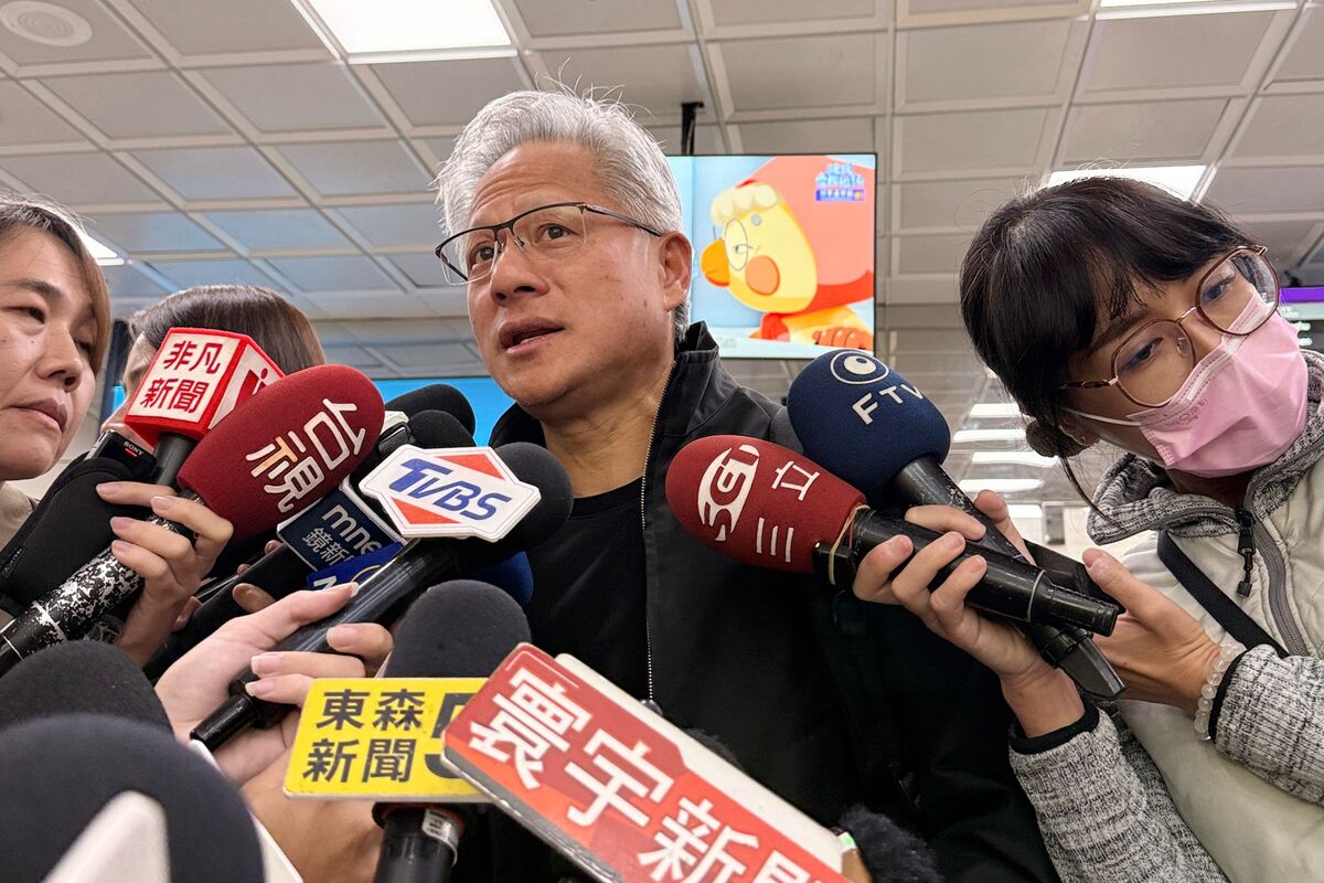 Featured image for Top Chip Stocks to Watch for AI Growth in 2026