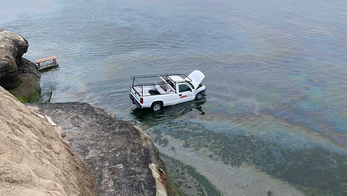 Featured image for San Jose man arrested for DUI after driving truck off Santa Cruz cliff into Pacific.