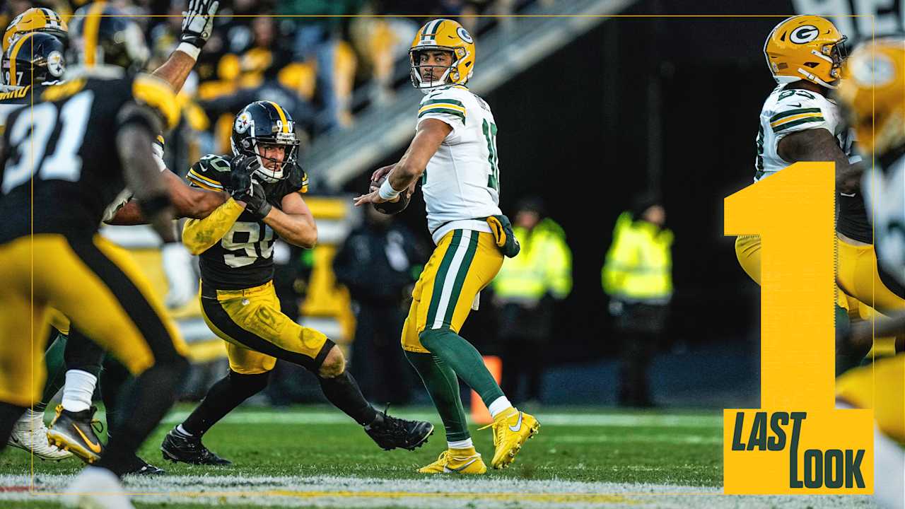 Featured image for Aaron Rodgers and Packers Face Off in Sunday Night Football Showdown