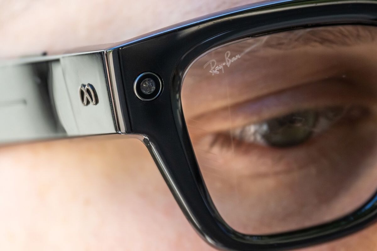 Featured image for Meta's Ray-Ban Display Glasses: A Glimpse into the Future of Smart Eyewear