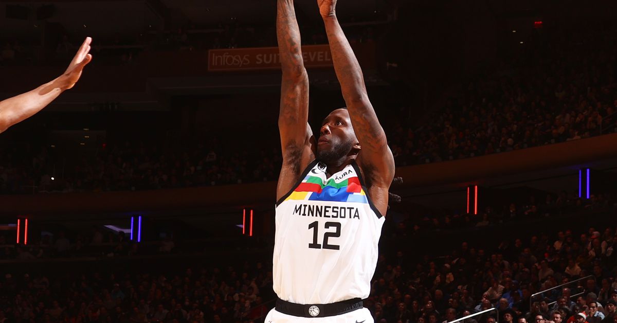 Prince's Offensive Performance Leads Wolves to Victory Against Knicks.