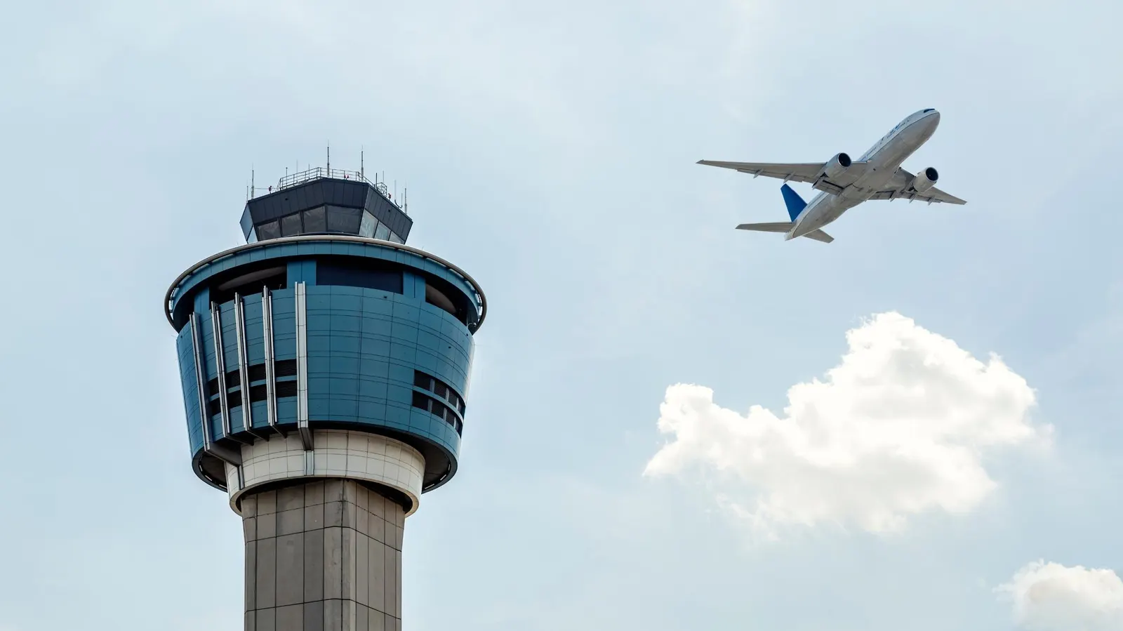 Featured image for FAA Staffing Crisis Worsens as Air Traffic Controllers Face Pay Delays and Potential Departures
