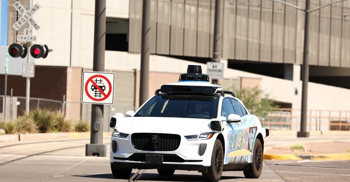 Featured image for DoorDash Teams Up with Waymo for Autonomous Delivery in Phoenix