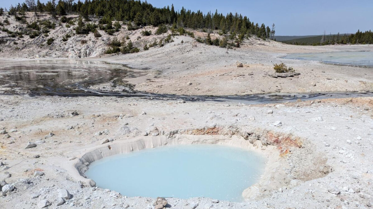 Featured image for Yellowstone Unveils New Geologic and Thermal Features