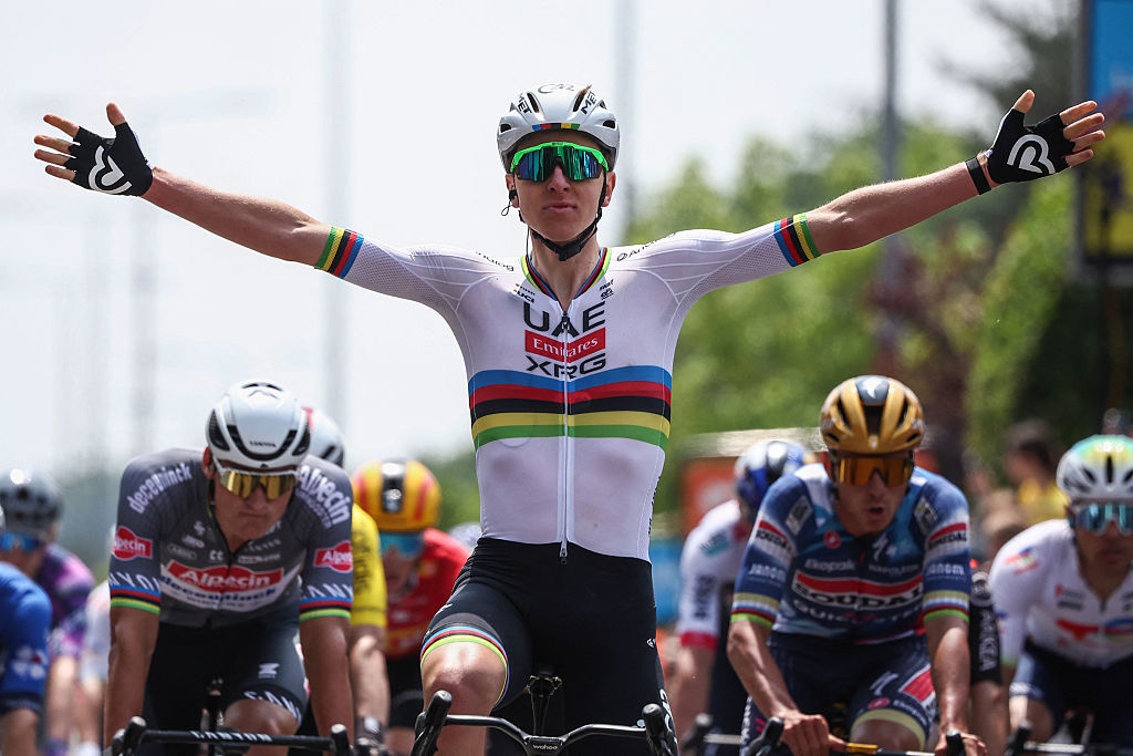 Featured image for Pogačar and Vingegaard Shine at Critérium du Dauphiné