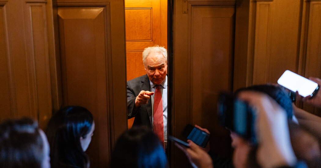 Featured image for US Lawmakers Push to Restrict Trump’s War Powers Over Iran