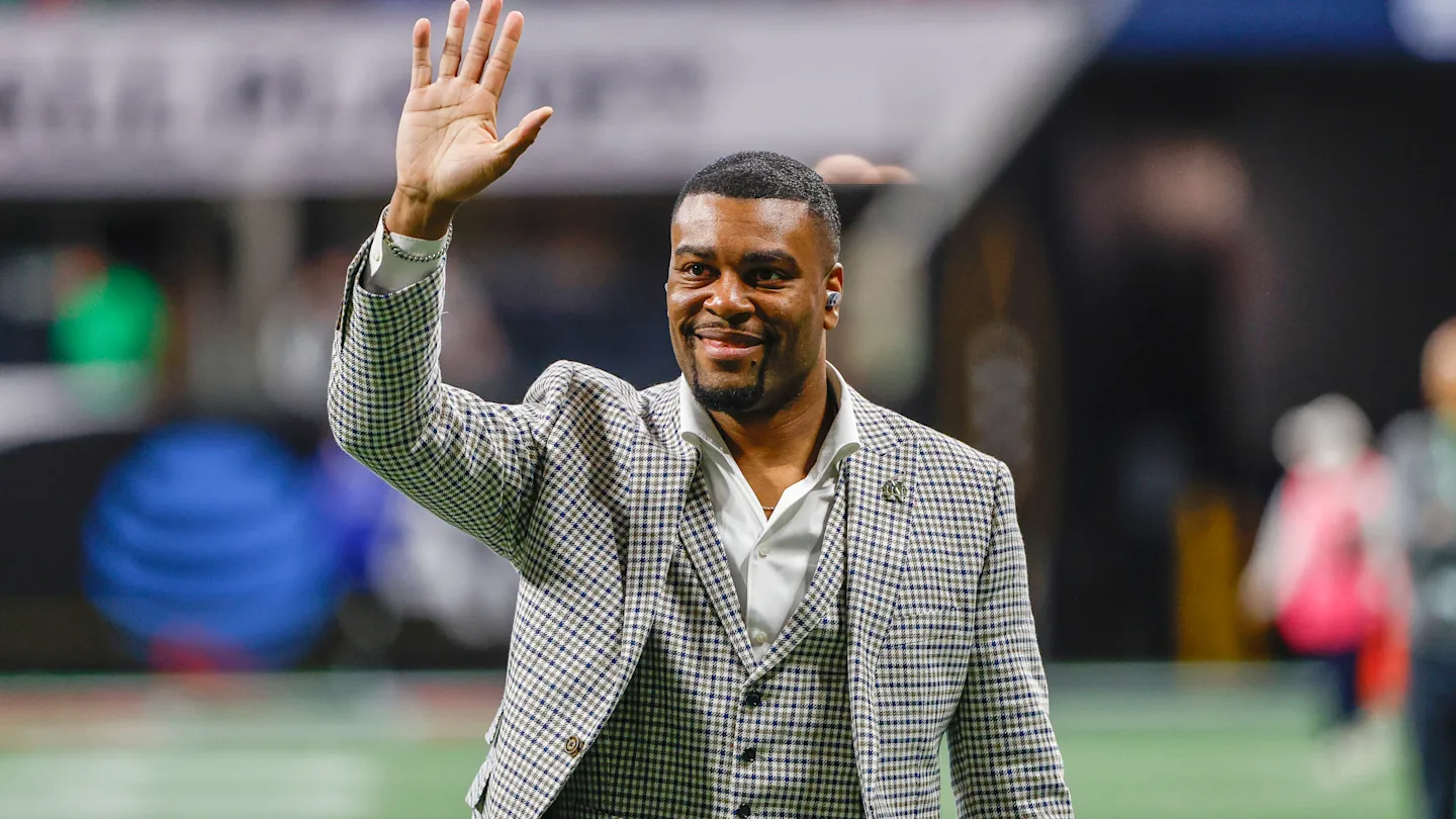 Featured image for Notre Dame's Mike Mickens and Cincinnati's 2025 Hall of Fame Class Highlighted