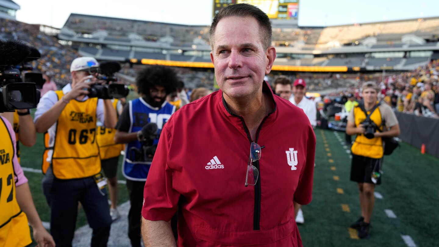 Featured image for Indiana extends Coach Curt Cignetti with $93M, 8-year deal