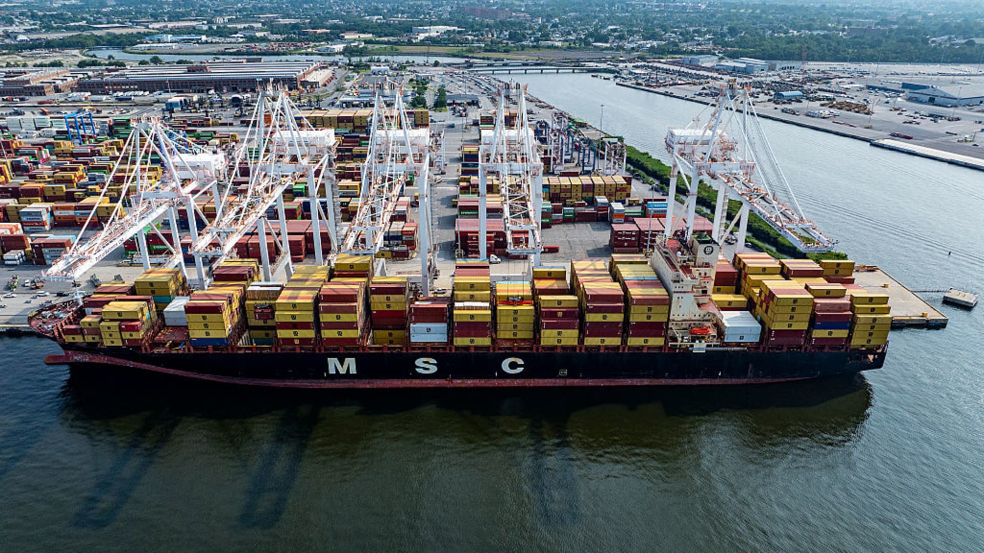 Featured image for Supreme Court Delays Trump Tariff Ruling Amid Economic Uncertainty