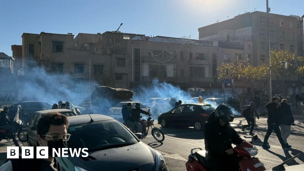 Featured image for Tensions Rise as US and Iran Clash Over Protest Crackdowns